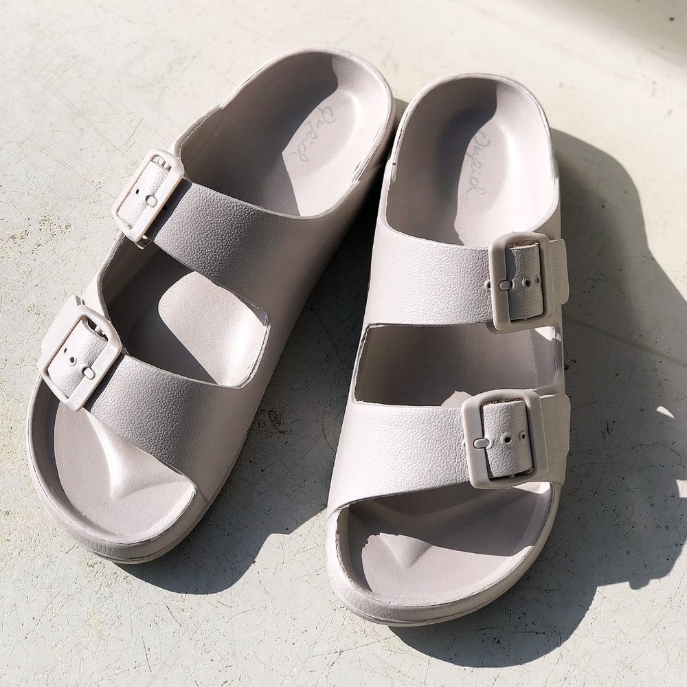 NEW Adjustable Double Buckled Straps Comfy Slides Slippers Sandals Warm Gray - Picture 6 of 13